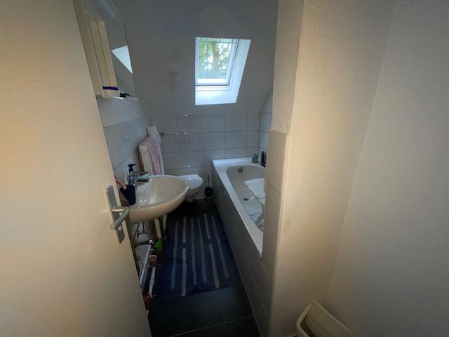 Dachgeschoßwohnung Oberhausen Alt-Oberhausen - 3 Zimmer, 55 m&sup2;, 489&euro; | Angebot:26463910