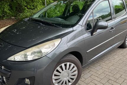 Peugeot 207 127.000 km 1.700 &euro; Essen 45133
