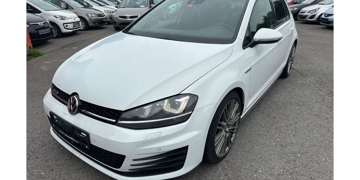 VW Golf 271.000 km 8.499 &euro; Bottrop 46238