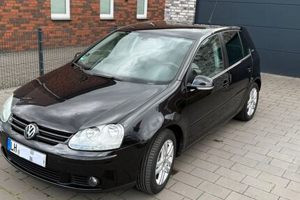 VW Golf 142.811 km 2.299 &euro; Lüdinghausen 59348