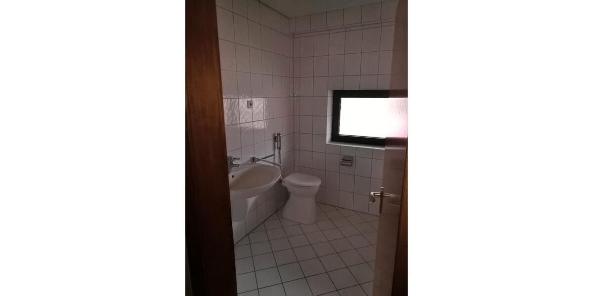 Erdgeschoßwohnung Oberhausen Alsfeld - 1 Zimmer, 100 m&sup2;, 980&euro; | Angebot:27626513