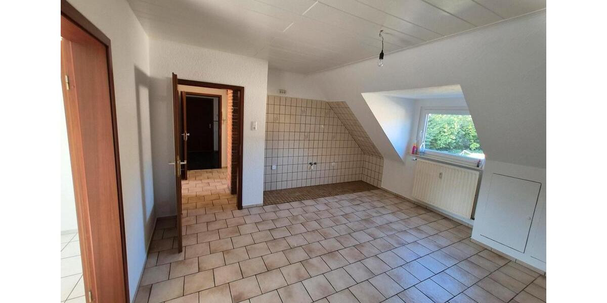 Dachgeschoßwohnung Bochum Bochum-Mitte - 2.5 Zimmer, 50 m&sup2;, 420&euro; | Angebot:27581550