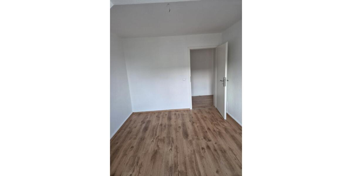 Dachgeschoßwohnung Recklinghausen Hillerheide - 3.5 Zimmer, 64 m&sup2;, 480&euro; | Angebot:27581404