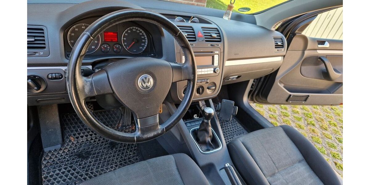 VW Golf 149.656 km 3.900 &euro; Castrop-rauxel 44577
