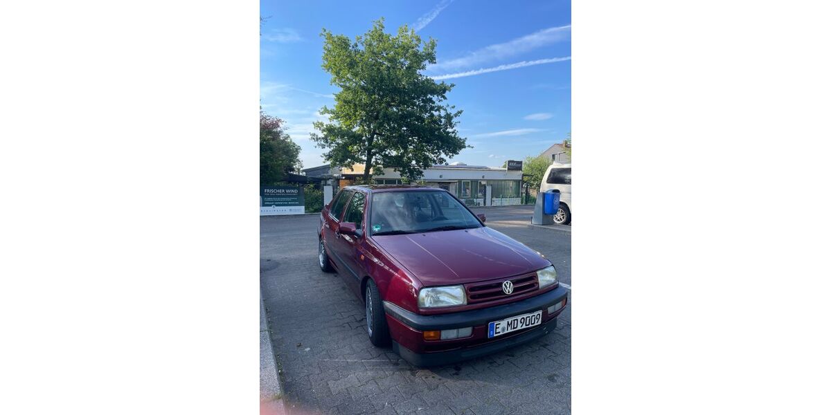 VW Vento 132.000 km 2.400 &euro; Essen 45257