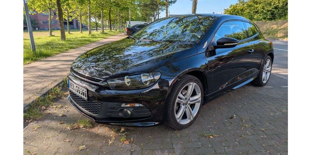 VW Scirocco 79.407 km 8.950 &euro; Herne 44651
