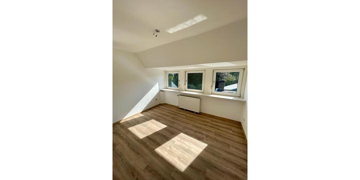 Doppelhaushälfte Borken - 6 Zimmer, 148 m&sup2;, 1.450&euro; | Angebot:27614990