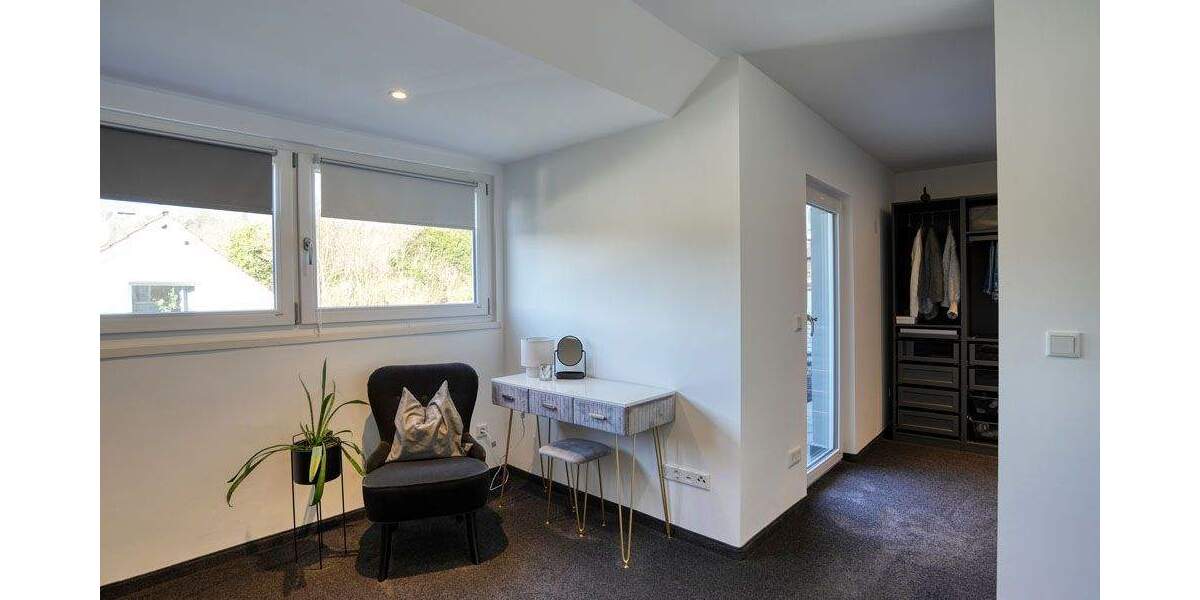 Doppelhaushälfte Bochum Stiepel - 7 Zimmer, 234 m&sup2;, 850.000&euro; | Angebot:25687051
