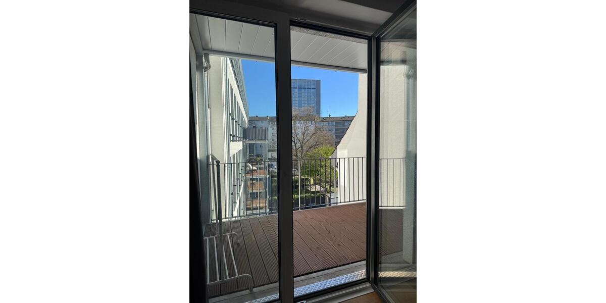 Etagenwohnung Essen Stadtkern - 3 Zimmer, 100 m&sup2;, 1.690&euro; | Angebot:26110160