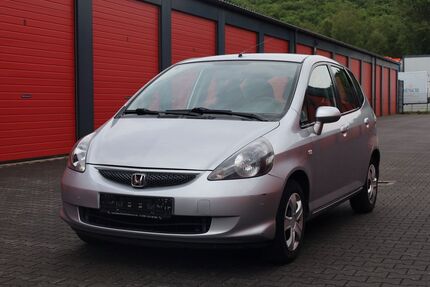 Honda Jazz 104.577 km 2.999 &euro; Oberhausen 46145