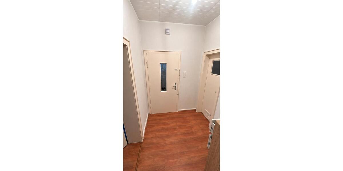 Etagenwohnung Oberhausen - 2 Zimmer, 63 m&sup2;, 610&euro; | Angebot:27623995
