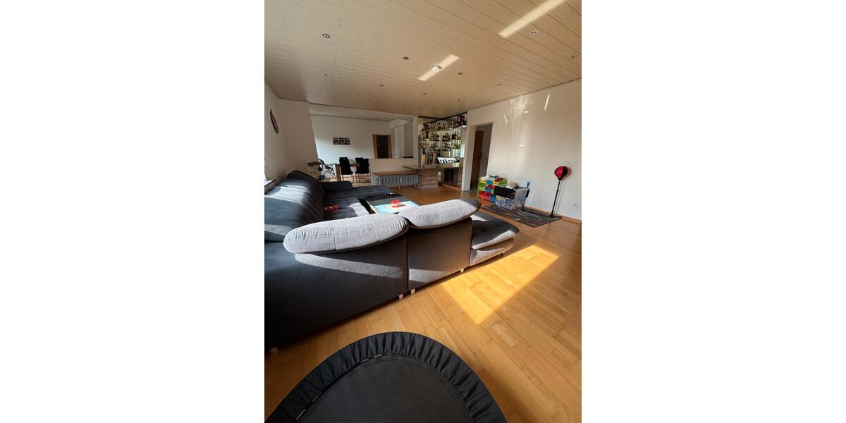Etagenwohnung Gelsenkirchen Ückendorf - 5 Zimmer, 130 m&sup2;, 240.000&euro; | Angebot:20245706