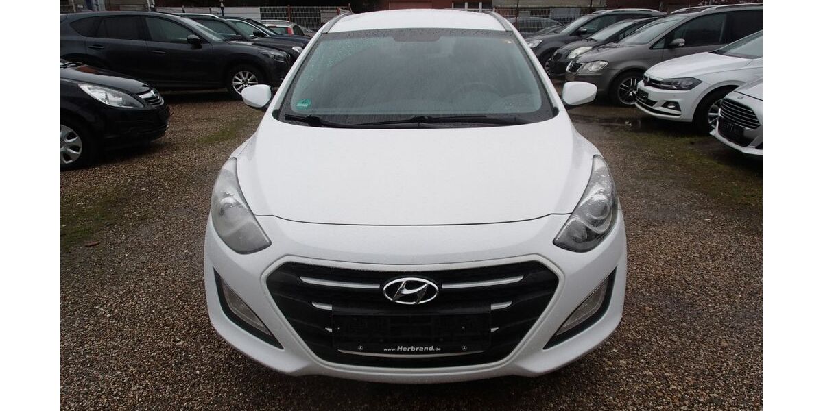 Hyundai i30 212.000 km 3.990 &euro; Oberhausen 46149