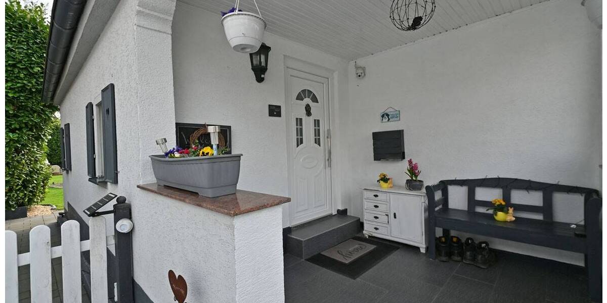 Doppelhaushälfte Mülheim Heißen - 4 Zimmer, 111 m&sup2;, 415.000&euro; | Angebot:26568726