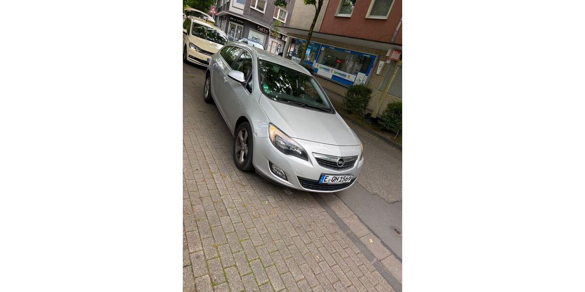 Opel Astra 220.500 km 4.000 &euro; Essen 45141
