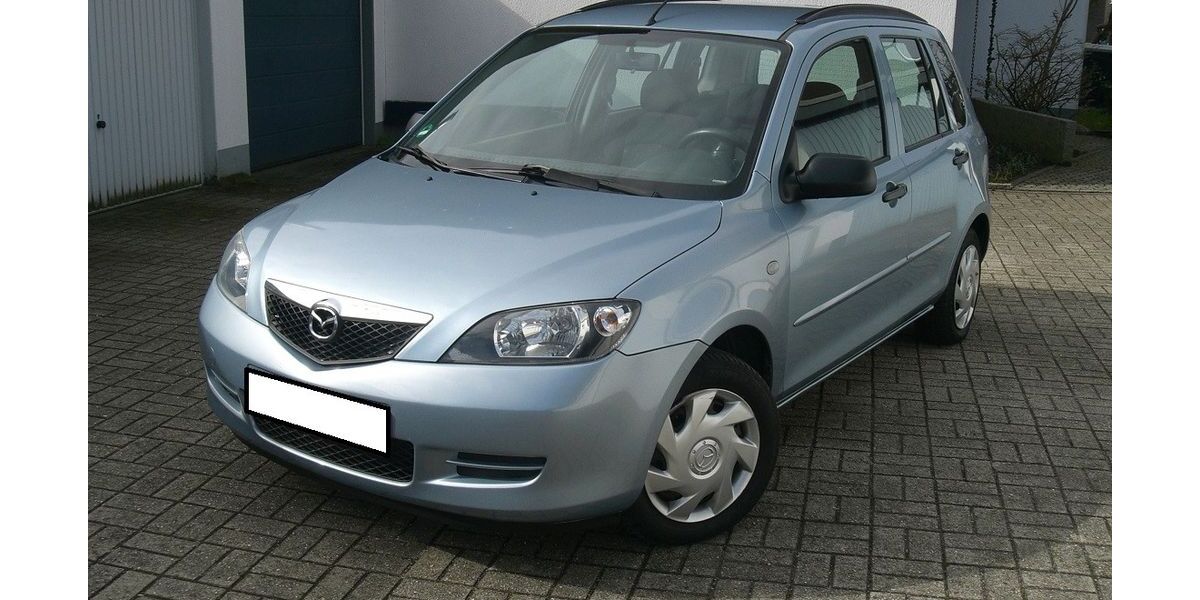 Mazda 2 63.600 km 3.250 &euro; Essen 45279