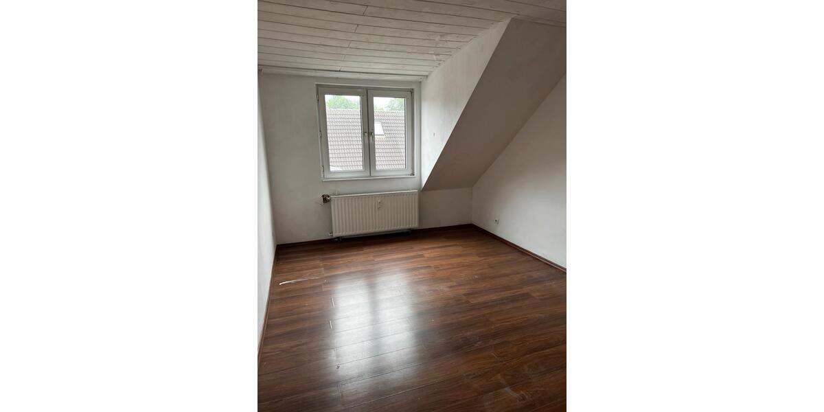 Dachgeschoßwohnung Gelsenkirchen Gelsenkirchen-Mitte - 2.5 Zimmer, 50 m&sup2;, 350&euro; | Angebot:27619579