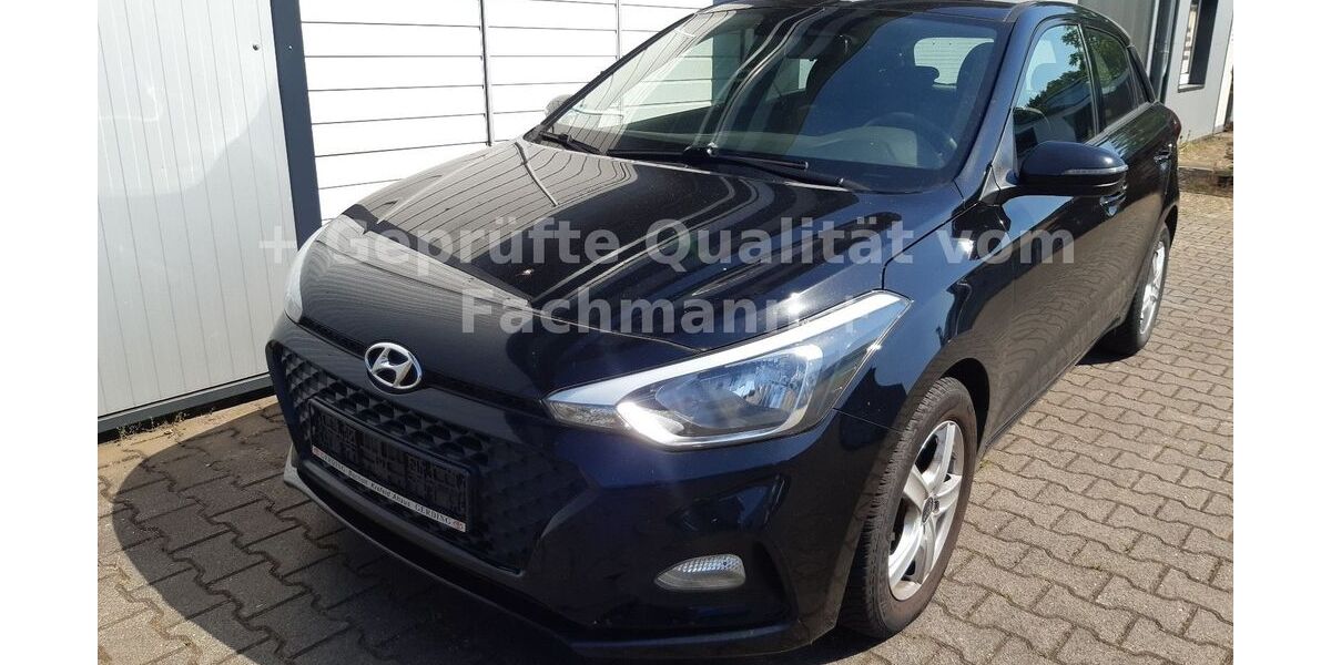 Hyundai i20 43.742 km 9.699 &euro; Dorsten 46282