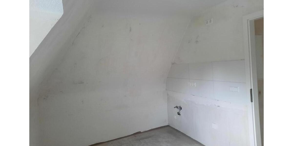 Dachgeschoßwohnung Dinslaken Hiesfeld - 2.5 Zimmer, 45 m&sup2;, 446&euro; | Angebot:25089500