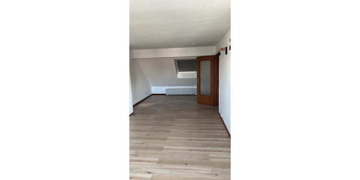 Dachgeschoßwohnung Oberhausen Osterfeld - 1 Zimmer, 35 m&sup2;, 400&euro; | Angebot:27623757