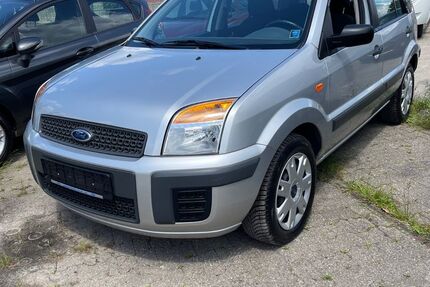 Ford Fusion 42.000 km 3.499 &euro; Lünen 44532