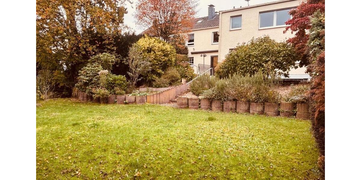 Einfamilienhaus Oberhausen Rothebusch - 6 Zimmer, 246 m&sup2;, 549.000&euro; | Angebot:26462366