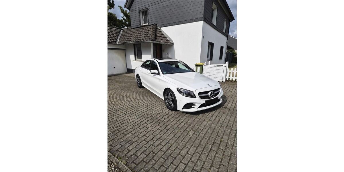 Mercedes-Benz C 180 98.200 km 23.900 &euro; Oberhausen 46049