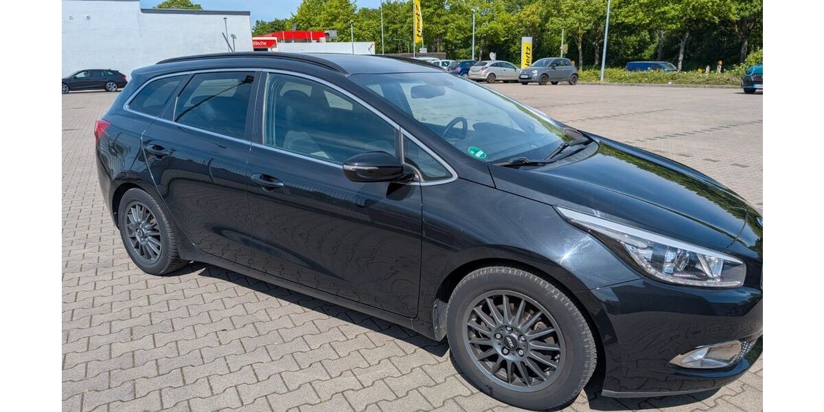 Kia ceed Sportswagon 106.000 km 7.800 &euro; Essen 45326