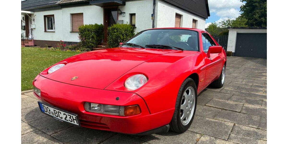 Porsche 928 223.000 km 38.900 &euro; Dortmund 44369