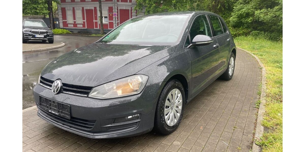 VW Golf 299.000 km 4.999 &euro; Gelsenkirchen 45889