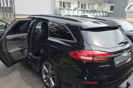 Ford Mondeo 64.777 km 17.200 &euro; Essen 45141
