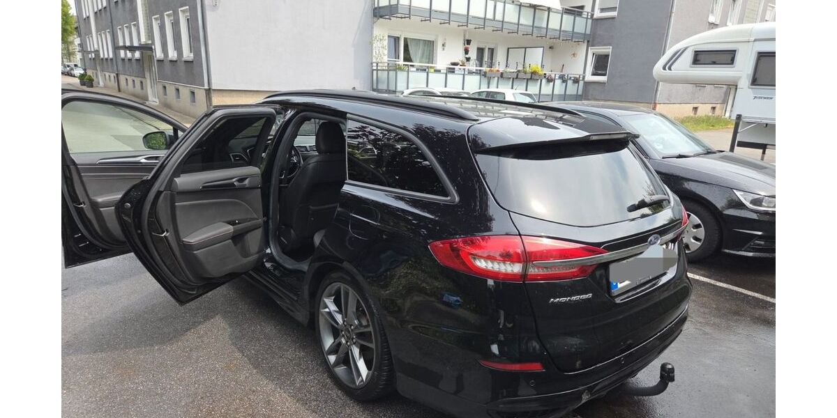 Ford Mondeo 64.777 km 17.200 &euro; Essen 45141