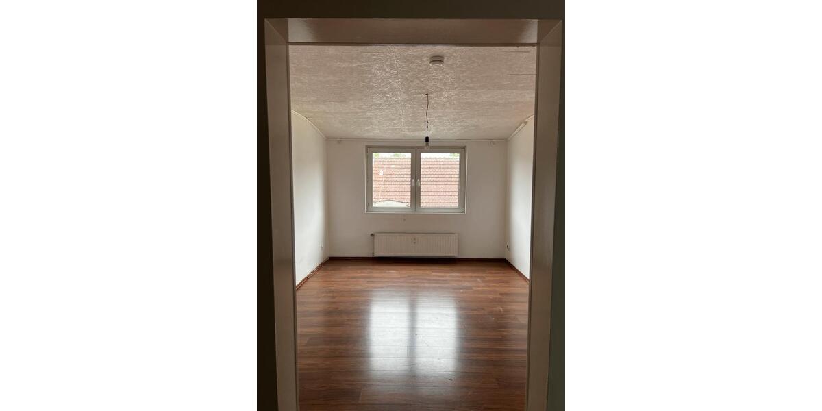 Dachgeschoßwohnung Gelsenkirchen Gelsenkirchen-Mitte - 3.5 Zimmer, 71 m&sup2;, 485&euro; | Angebot:27619587