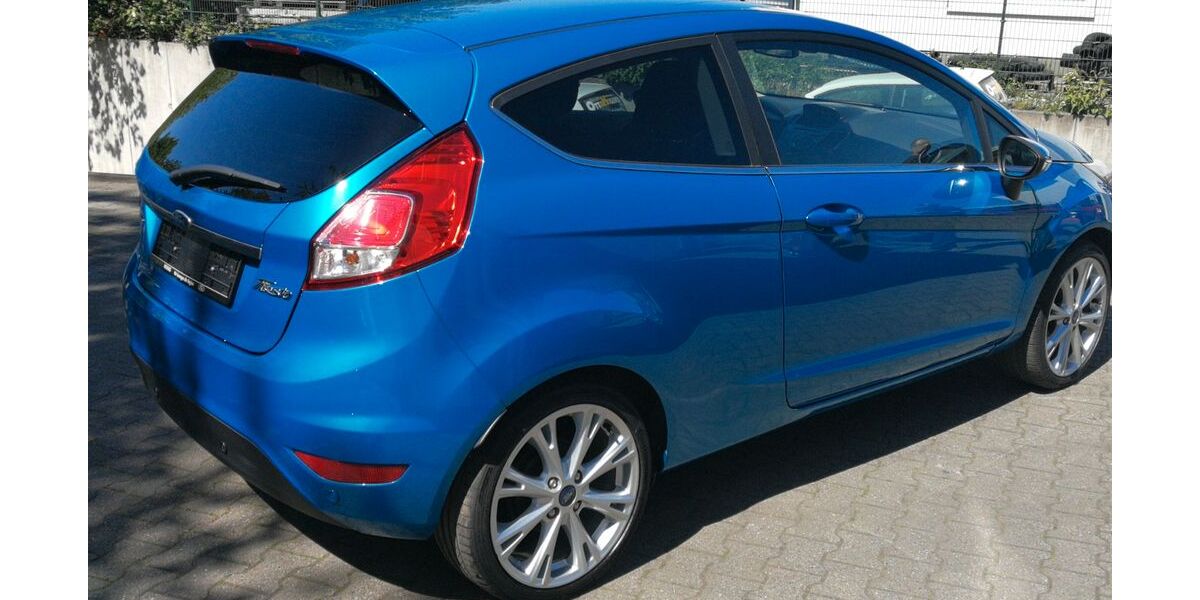 Ford Fiesta 41.500 km 7.700 &euro; Oberhausen 46117