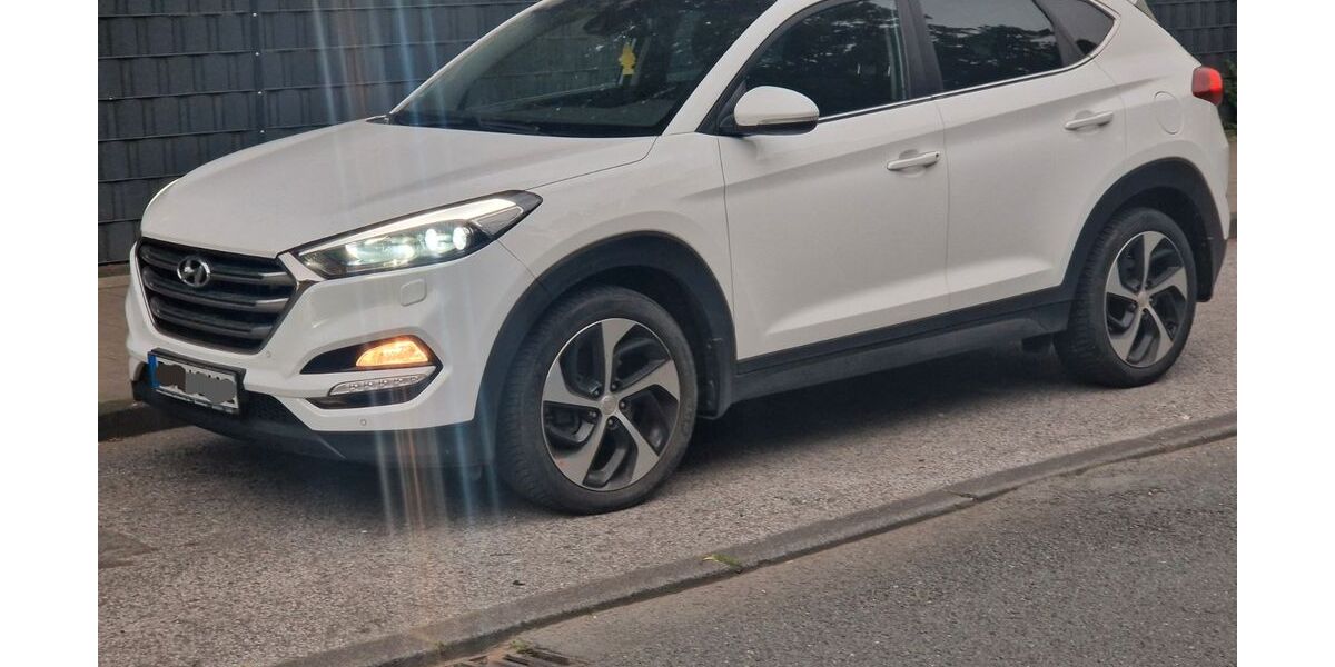 Hyundai TUCSON 110.000 km 16.000 &euro; Essen 45327