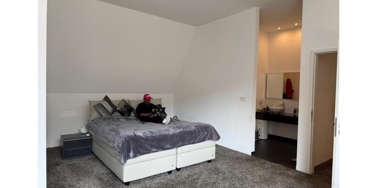 Einfamilienhaus Bochum Bochum-Südwest - 5 Zimmer, 170 m&sup2;, 3.300&euro; | Angebot:27615798