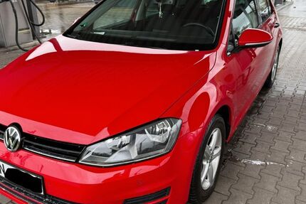 VW Golf 135.356 km 7.900 &euro; Dinslaken 46537
