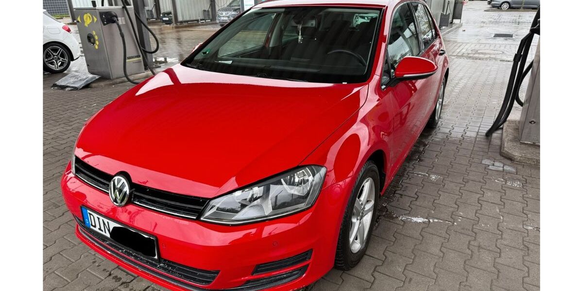 VW Golf 135.356 km 7.900 &euro; Dinslaken 46537