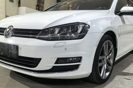 VW Golf 130.000 km 11.700 &euro; Voerde 46562