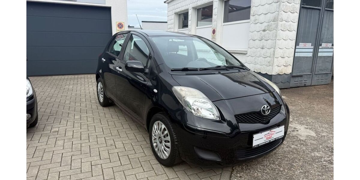 Toyota Yaris 115.511 km 5.890 &euro; Herten 45701