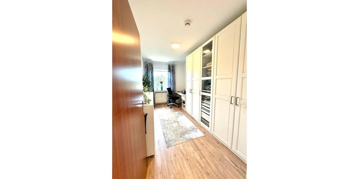 Etagenwohnung Oberhausen Schmachtendorf - 3.5 Zimmer, 80 m&sup2;, 980&euro; | Angebot:26447911