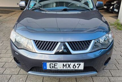 Mitsubishi Outlander 303.000 km 4.950 &euro; Gelsenkirchen 45899