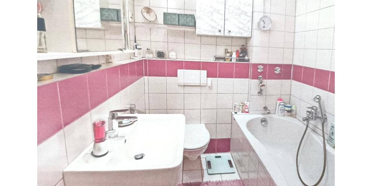 Etagenwohnung Voerde (Niederrhein) - 4 Zimmer, 104 m&sup2;, 200.000&euro; | Angebot:27535033