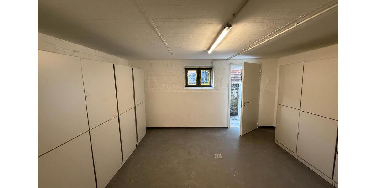 Dachgeschoßwohnung Essen Stadtbezirk VI - 1 Zimmer, 19 m&sup2;, 600&euro; | Angebot:26443466