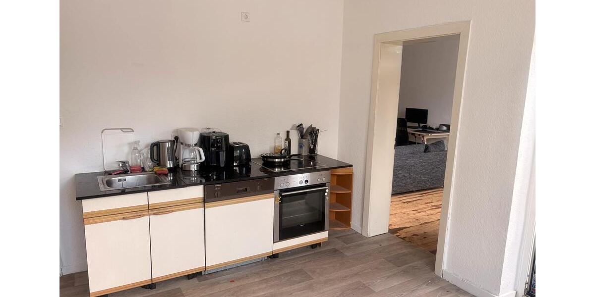 Etagenwohnung Bochum - 4 Zimmer, 130 m&sup2;, 1.100&euro; | Angebot:27594072