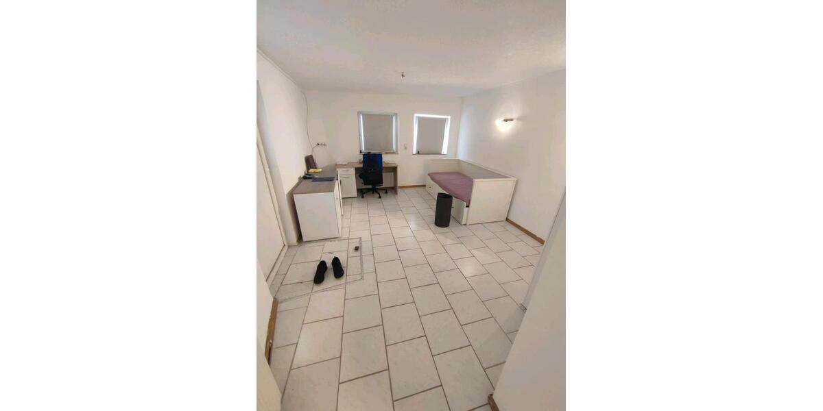 Erdgeschoßwohnung Bochum Bochum-Mitte - 1 Zimmer, 28 m&sup2;, 400&euro; | Angebot:27584942