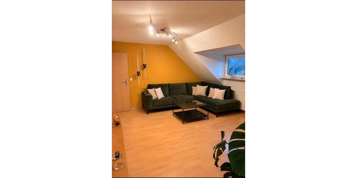 Dachgeschoßwohnung Dinslaken Hiesfeld - 3.5 Zimmer, 75 m&sup2;, 805&euro; | Angebot:26441352