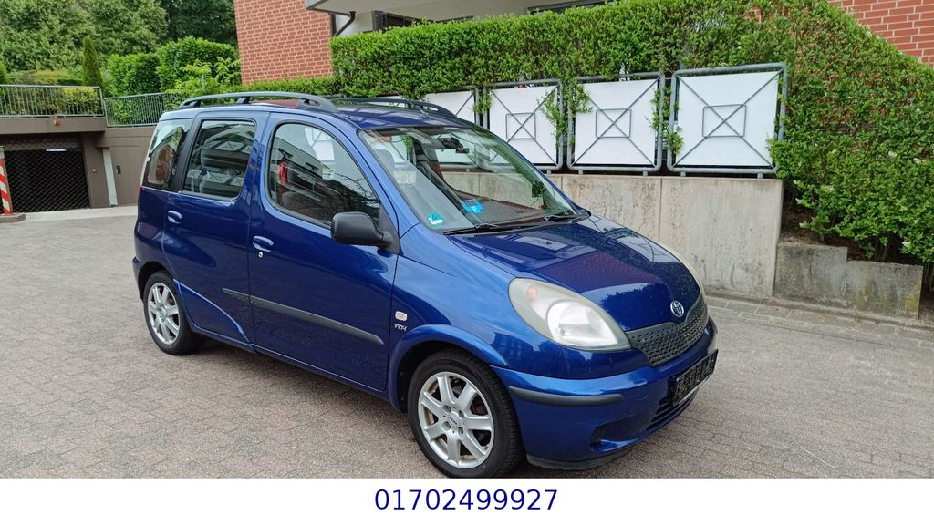 Toyota Yaris 143.000 km 4.999 &euro; Oberhausen 46145