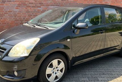 Toyota Corolla Verso 214.000 km 3.390 &euro; Herne (NRW) 44628