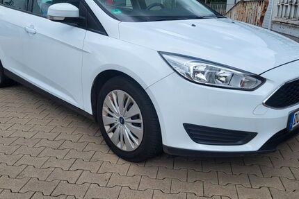 Ford Focus 52.107 km 6.450 &euro; Witten 58454